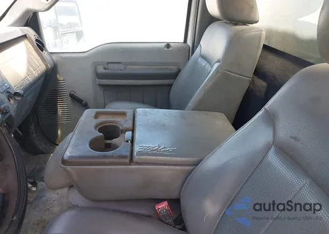 2011 Ford F-250 Xl из США, поврежденный, VIN 1FTBF2A63BEB21696